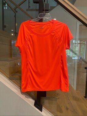 exertek Women's Short-Sleeve Performance Tee in Bright Orange
